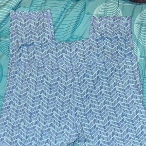 Vineyard Vines Blue and White Chevron Leggings